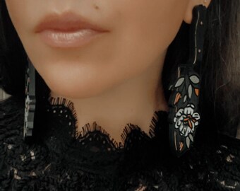 Halloween Resin Earrings 04 - Dagger Knife with Metallic Acrylic Painted Flowers