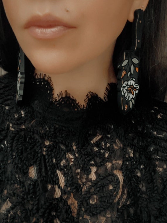 Halloween Resin Earrings 04 - Dagger Knife with Metallic Acrylic Painted Flowers