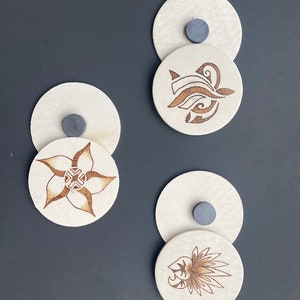 Hawaiianisch inspirierte Magnete (polynesische Designs)