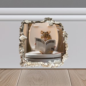 Muis zittend op toilet in muisgat sticker, muis lezen in muisgat sticker, muis gat 3D muursticker, realistische muis muur sticker,