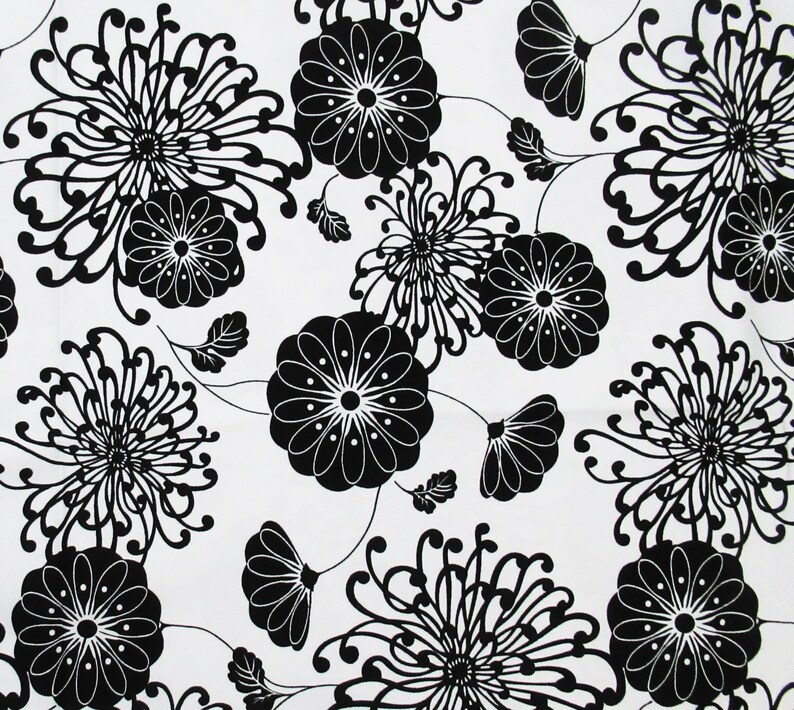 Robert Kaufman Cotton Spandex Apparel Stretch Twill Black White Floral Medium Weight 38L x 51W