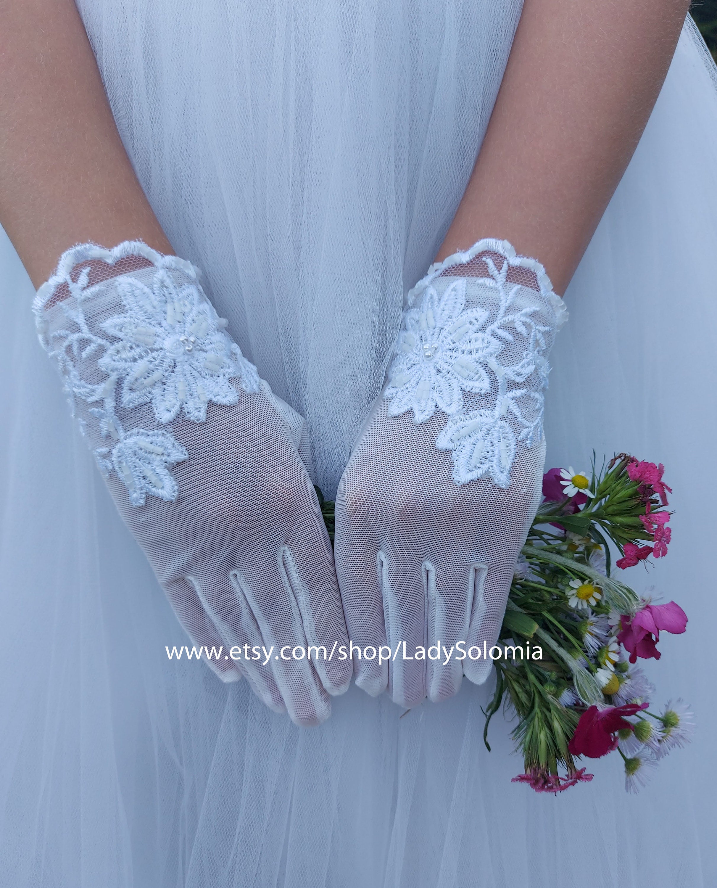 WHITE Floral LACE Stretch Gloves Communion Bridal Large Kids 12-15 Age 