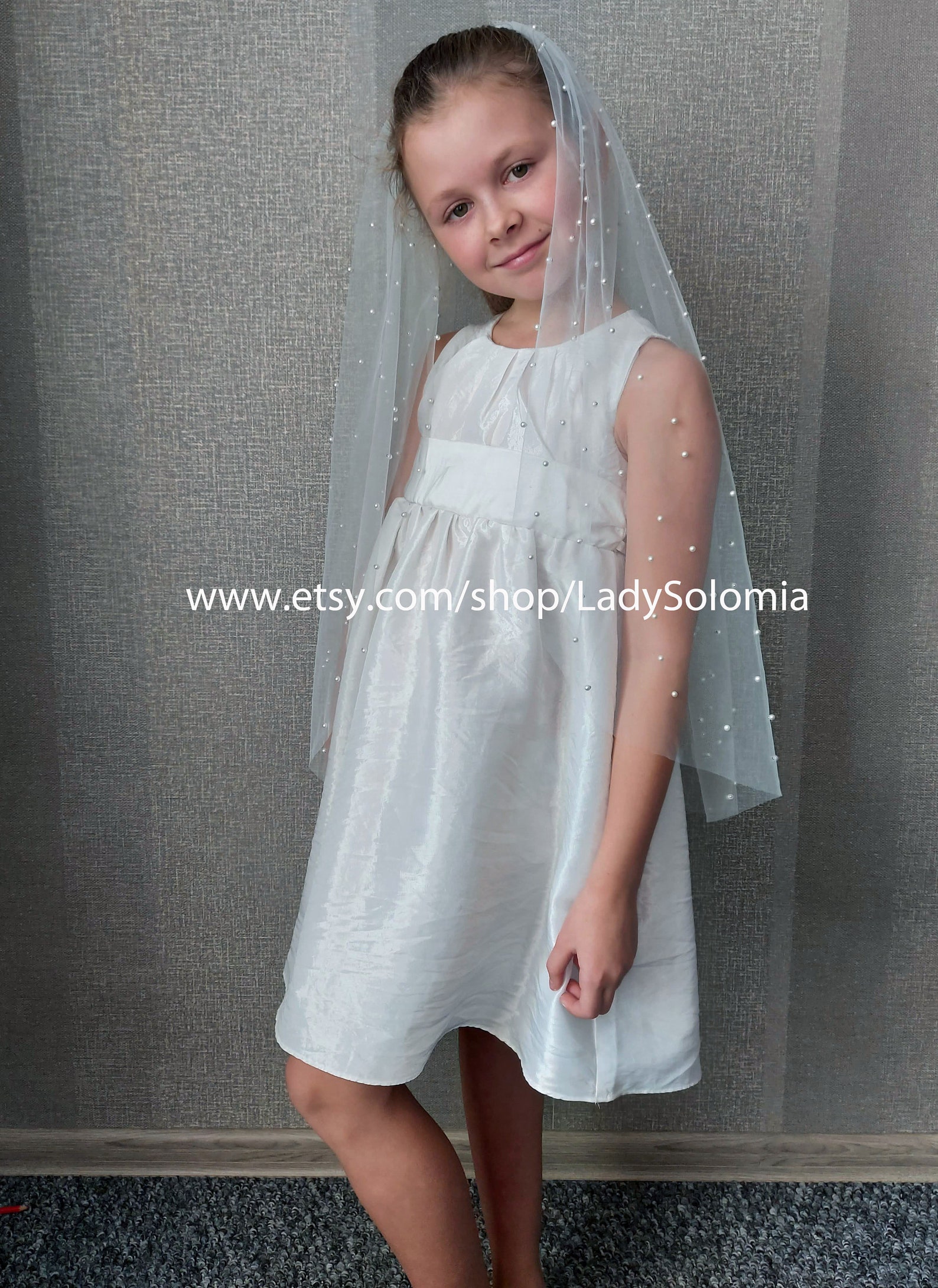 White communion veil  with pearls and rinestones main image 0