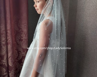 Pearl First Communion Veil white and light ivory, Holy Communion with pearl, Flower girl veils, Little girls pearl veil