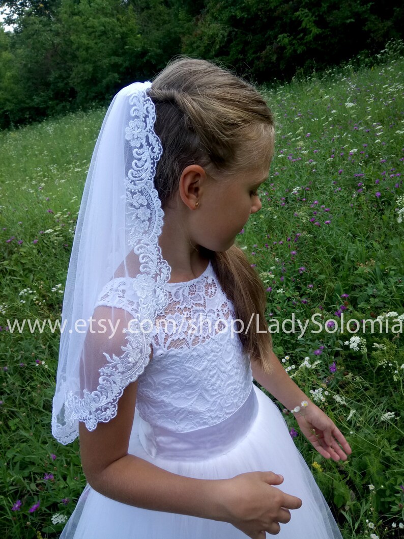 First Communion Veil, Holy Communion, Lace Communion Veil, white Flowergirl veils Little girls veil Mantilla Communion white Lace girl veils image 7