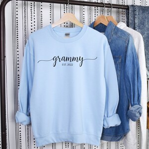 Grammy Sweatshirt EST 2022 2023 | New Grandma Sweatshirt | Grammy Pullover | New Grandma Crewneck| Pregnancy Announce | Grammy Gift