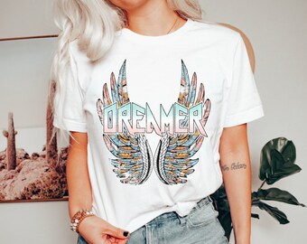 Retro Style Dreamer Tshirt | Vintage Angel Wings T-shirt | Groovy Retro Vintage 70s Vibe | Beach T-shirt | Comfort Colors ® Tshirt