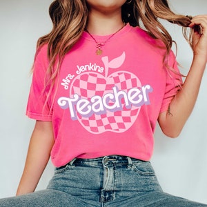Personalized Pink Teacher T-shirt | Retro Teacher Shirt | Teacher Graphic Tee | Retro Apple Vintage Style T-shirt | Comfort Colors T-shirt