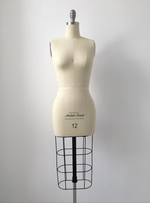 Size 12 Professional Tailors Female Dress Form With Collapsible Shoulder and Cage - Etsy Size 12 Professional Tailors Female Dress Form With Collapsible Shoulder and Cage - Etsy