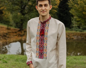 Colorido hutsulska vyshyvanka, vyshyvanka tradicional para hombre, camisa ucraniana, camisa de bordado beige, camisa de hombre popular, vyshyvanka para él
