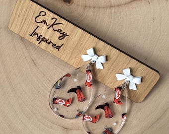 cowboy boot earrings, cowgirl earrings, cute earring dangle, bachelorette party, gifts for her, birthday gift, Nashville bachelorette