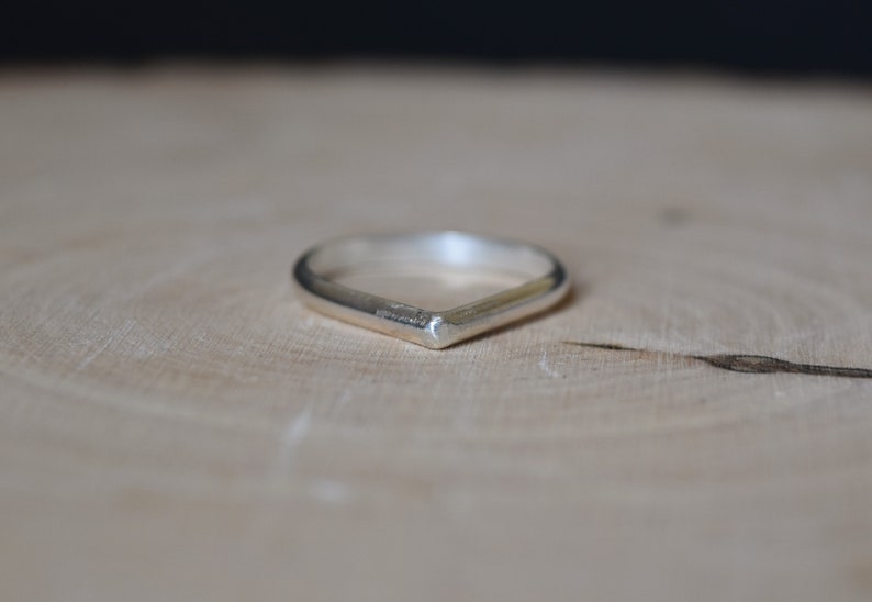 Minimalist Sterling Silver Point Ring Teardrop Ring
