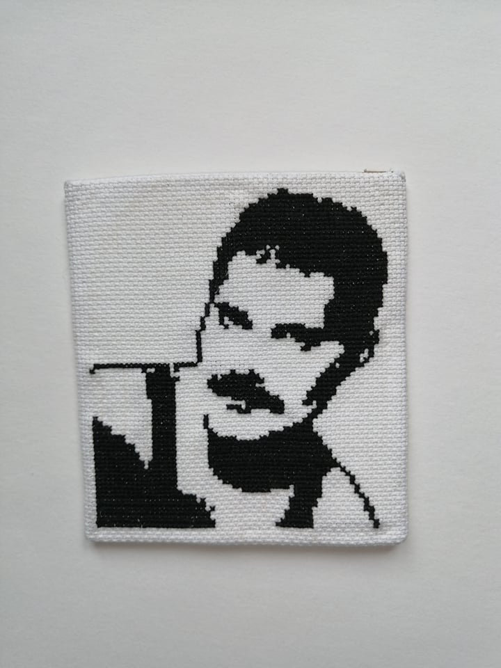 Broderie Point de Coix Freddie Mercury