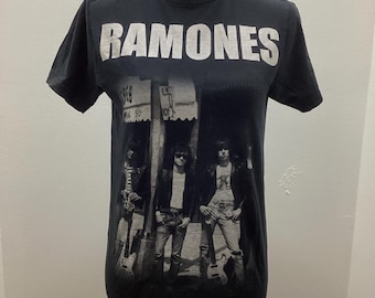 Vintage RAMONES T shirt Y2K