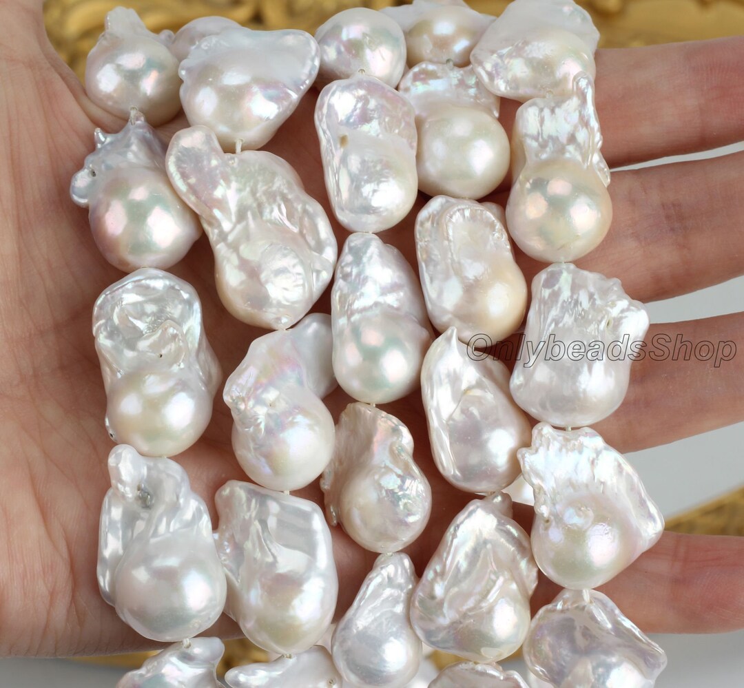 3 Row 8-9mm Baroque white Freshwater Pearl Necklace 20