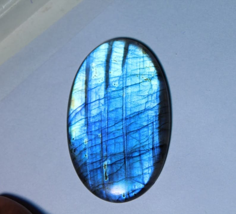 Blue Labradorite cabochon 159 Cts. 64 x 41 mm #4154
