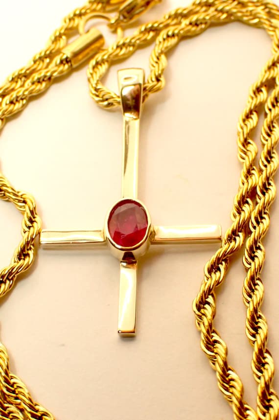1.2ct Red Ruby Cross
