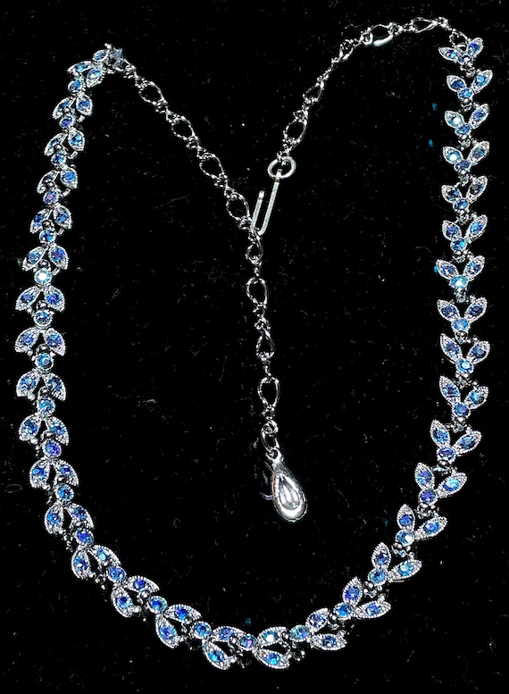 VINTAGE ART DECO - Rare Statement Necklace - Immaculate Condition