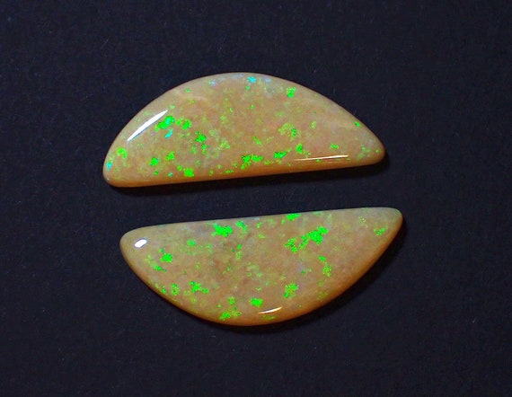 13.92ct  - Perfect pairs - Australian Honey Opal