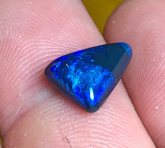 Lightning Ridge Black Opal - 3.28ct