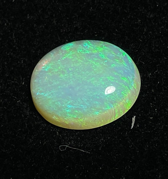 2.72ct Australian Crystal Opal Cabachon
