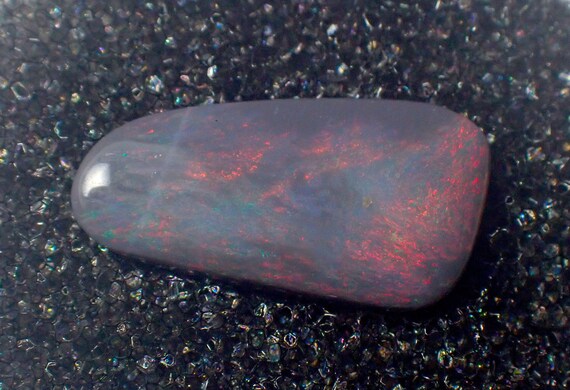 Lightning Ridge Black Opal #819