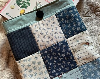 Funda protectora para tableta y libro.