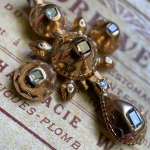 Antique Pre-Georgian Baroque Table Cut Diamond Cross Pendant in 20k High Karat Gold c. 1700, Religious, Devotional, Dutch, Flemish, 18th Cen