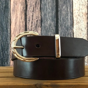 Traditional Leather Belt ft. Silver Horseshoe buckle and solid brass loop. Swappable Belt Buckle. Mens Gift, Ladies Gift, Equestrian Gift