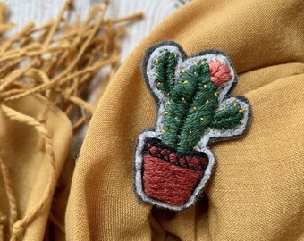 Cactus pin, Plant lover gift, Cactus broach, Unique cactus embroidery, Cute cactus pin, Botanical embroidery, Embroidered broach, Coat pin