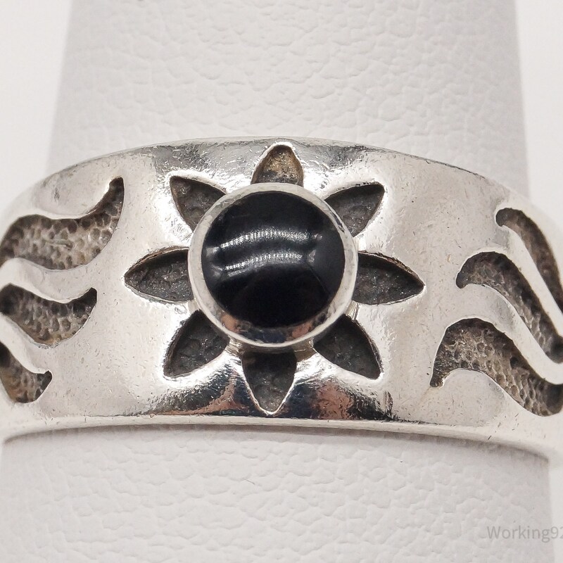 Black + Gold Suns Ring