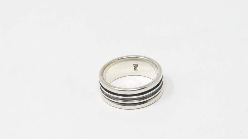 Size 7.5-738761770 Vintage Designer James Avery Unity Sterling Silver Band Ring