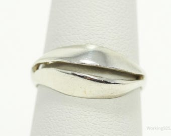 Vintage Modernist Style Sterling Silver Ring - Size 5.75