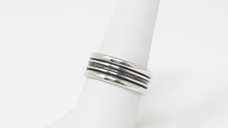 Size 7.5-738761770 Vintage Designer James Avery Unity Sterling Silver Band Ring