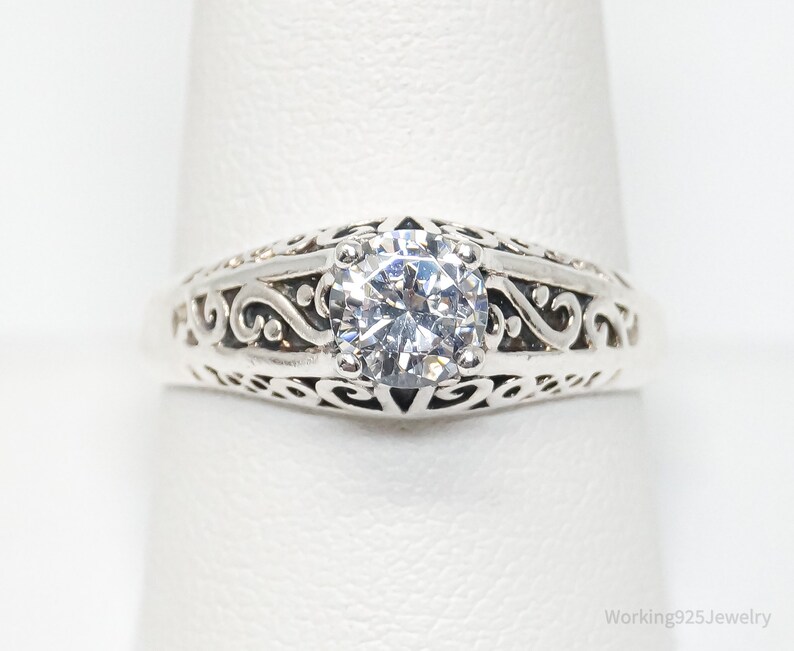Details about Antique Vintage Sterling Silver 925 Ring Cubic Zirconia Size 10 Details about Antique Vintage Sterling Silver 925 Ring Cubic Zirconia Size 10