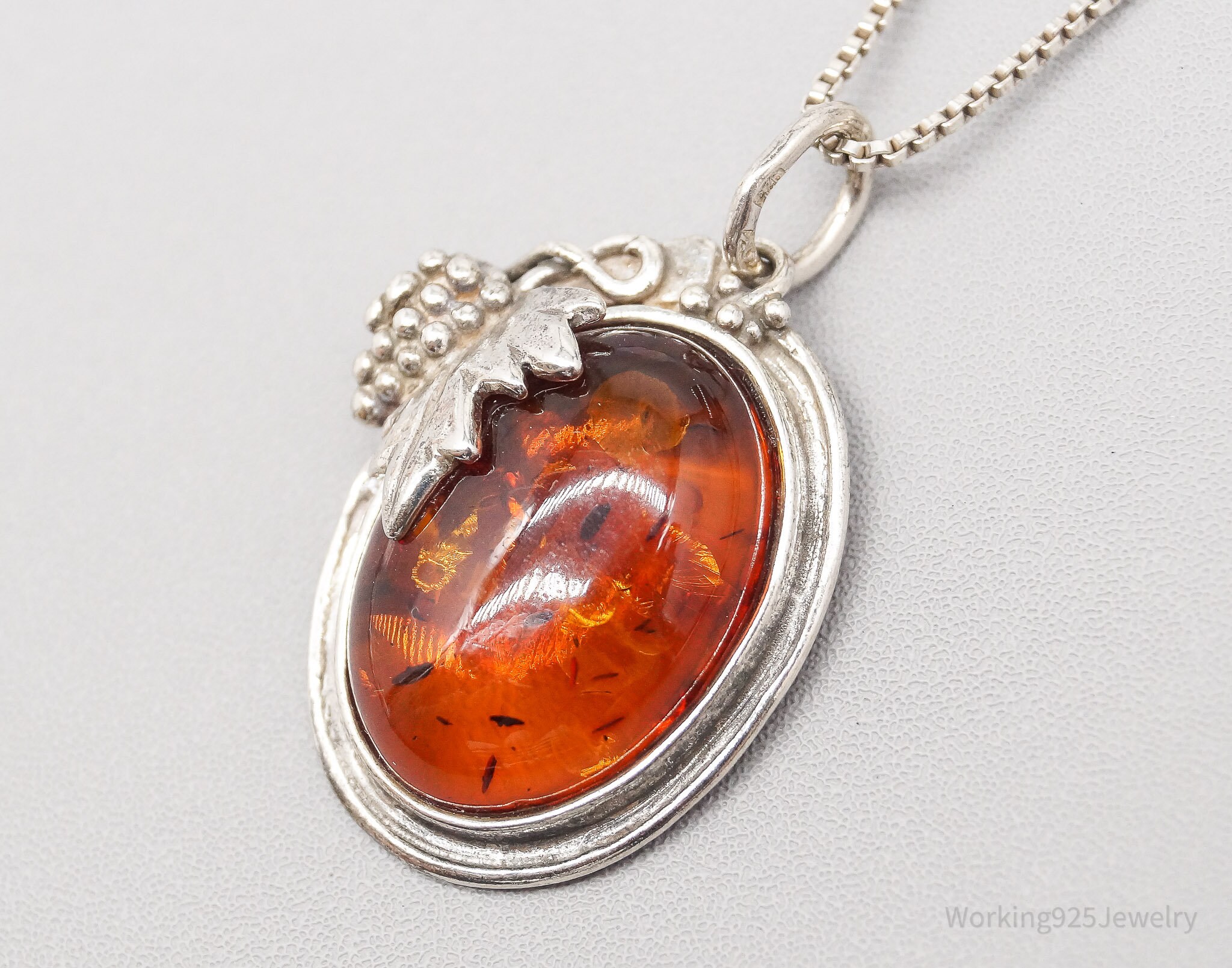Mind Boggling Vintage Native American Navajo Amber Sterling Silver Bug Bracelet Mind Boggling Vintage Native American Navajo Amber Sterling Silver Bug Bracelet