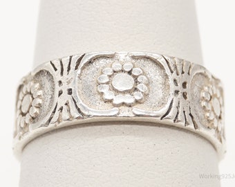 Vintage Floral Sterling Silver Band Ring - Size 5.75