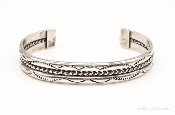 Museum Vintage Navajo Geomtric 'Water Wave' Turquoise Native American Jewelry Silver Bracelet Museum Vintage Navajo Geomtric 'Water Wave' Turquoise Native American Jewelry Silver Bracelet