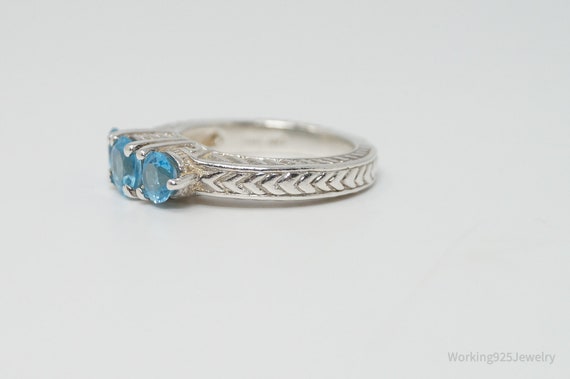 Vintage Blue Topaz Sterling Silver Ring - SZ 8 - image 4