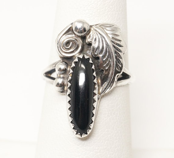 Astounding Native American Navajo Black Onyx Sterling Silver Ring Signed B. Platero Astounding Native American Navajo Black Onyx Sterling Silver Ring Signed B. Platero