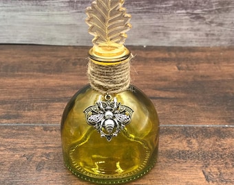 Small Bee Vase, Yellow Bee bottle, decorated bee vase, bee decor, Glass vase, Bee home decor, Save the Bees, thinking of you gift ,decore