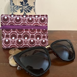 Petit porte-monnaie wax bordeaux et gris – Porte-cartes tissu africain – Accessoire coloré – Fait main – Cadeau femme