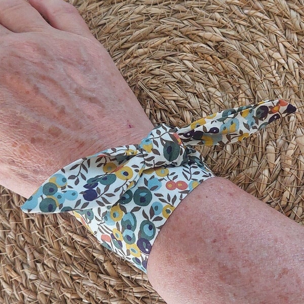 Foulard femme bracelet tissu pour montre à nouer bracelet cadeaux fêtes des mères fait main