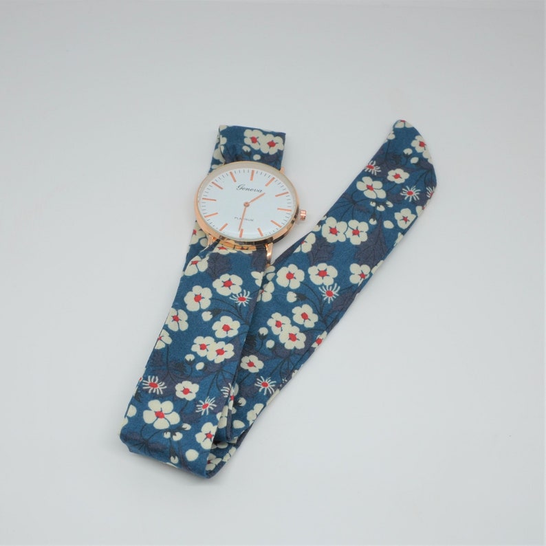 Montre femme à nouer bracelet tissu Liberty Mitsi bleu image 2