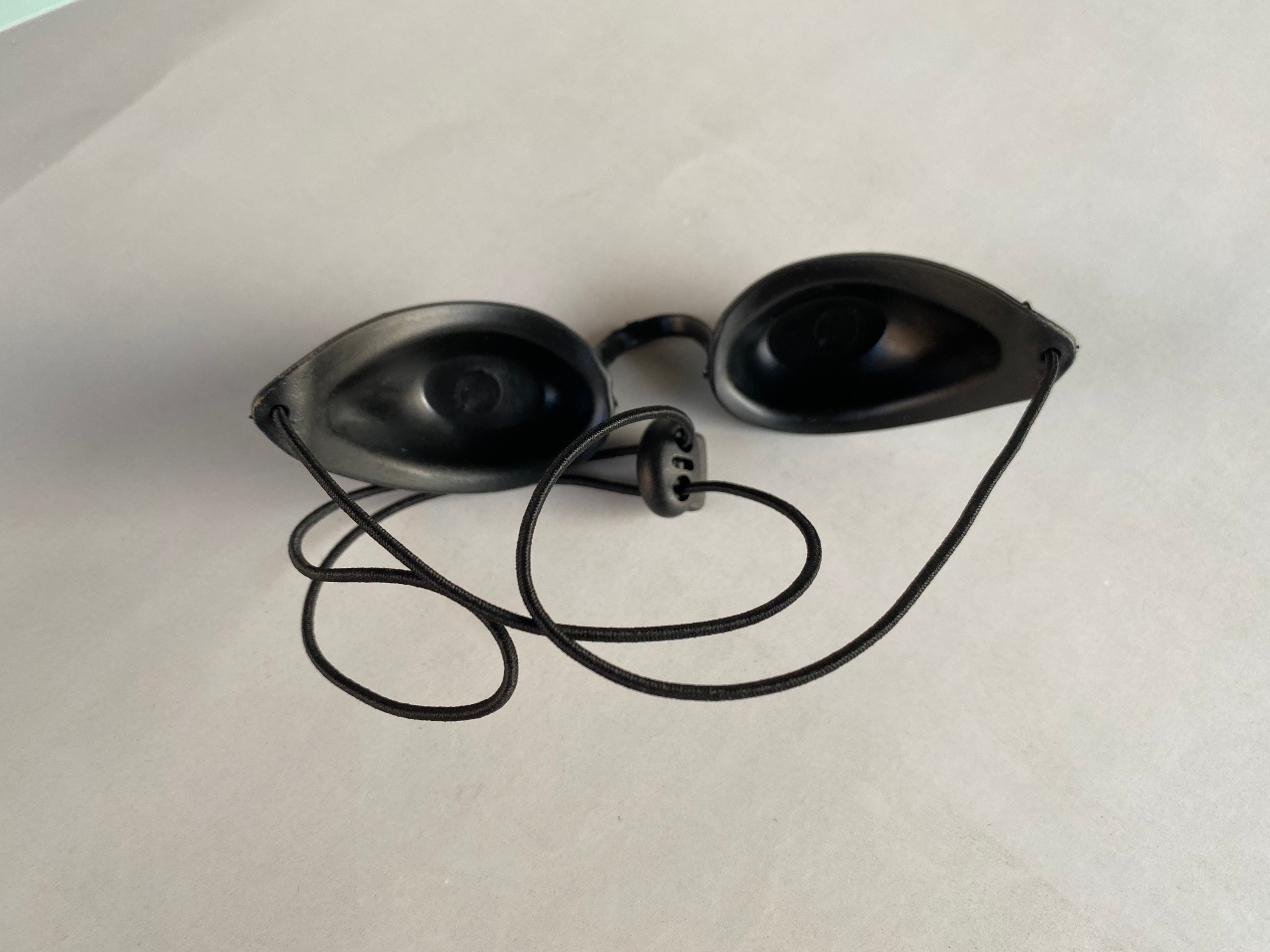 Goggle for Opaque IPL Protection Eye Goggles Patient UV Laser, Infrared