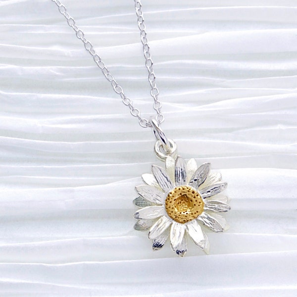 Sterling Silver Flower Necklace, Daisy Necklace, Wildflower Botanical Jewelry, Floral Bloom Necklace, Mothers Flower Necklace, FREE SHIPPING