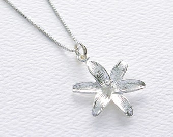 【Hei】lilies pendant necklace〜ネックレス★2023夏 Sterling Silver Lily Flower Pendant Necklace, Mothers Day