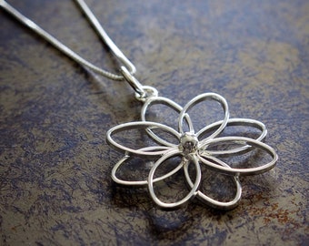 Sterling Silver Flower Necklace, Daisy Necklace, Lily Pendant, Lotus Jewelry, Floral Necklace, Mothers Day Flower Necklace, FREE SHIPPING