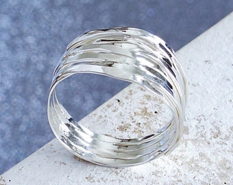 Bague multi-niveaux martelée en argent sterling, Bague multi-niveaux pour femme, Bague à fils texturés, Bague multi-niveaux enveloppante, Bague hautement polie