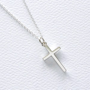 Sterling Silver Cross Necklace, Religious Jewelry Gift, Womens Christian Faith Medium Cross Pendant, Christmas Cross Gift, FREE SHIPPING 画像 3